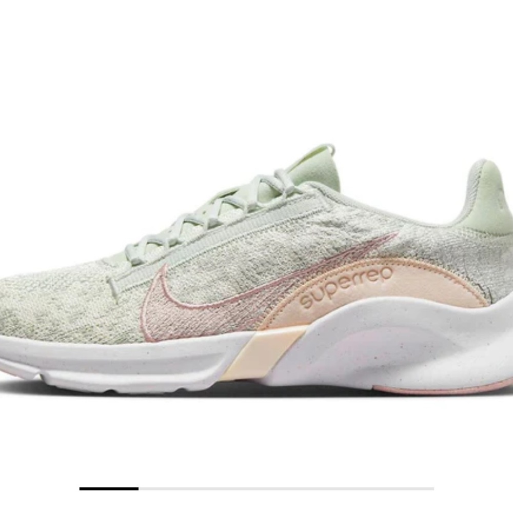 NWT Nike super rep tennis shoes!